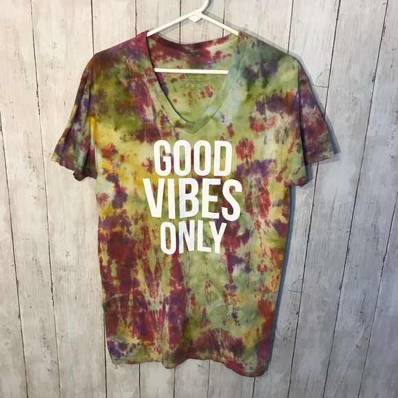 Tie Dye Good Vibes Only Tshirt Size Medium - Picture 2 of 10